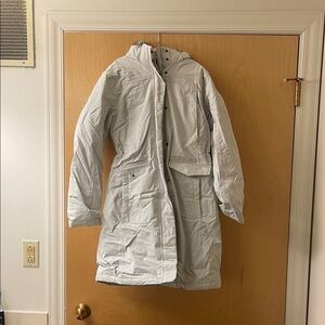 Eddie Bauer Light Gray Quilted Women's Puffer Jacket